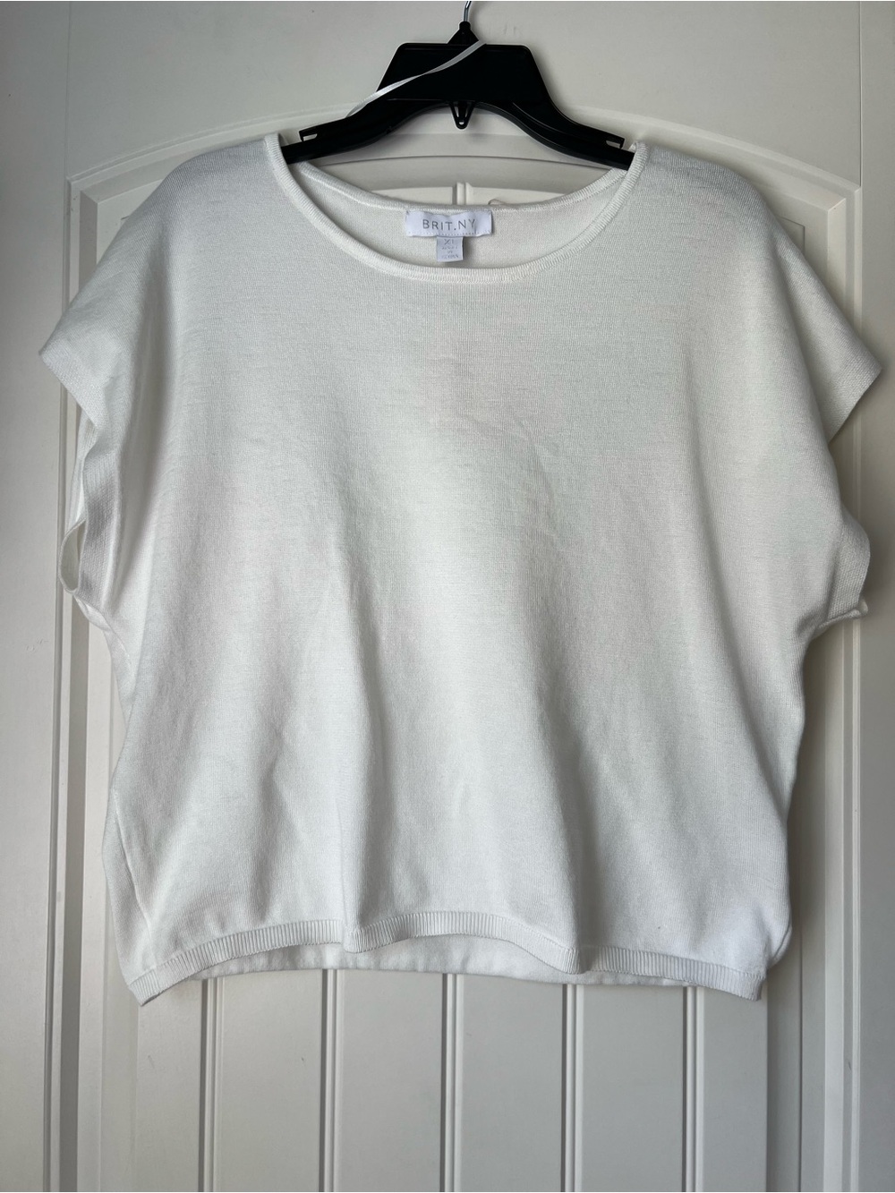 Women's White Short Sleeve Knit Top